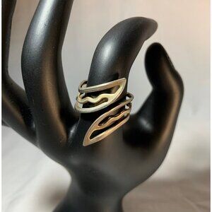 Silver Tone Abstract Design Statement Ring Size 7